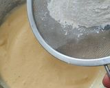 Foto del passaggio 2 della ricetta Rotolo di panna e fragole