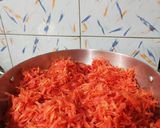A picture of step 2 of Gajar ka halwa or Carrot pudding.