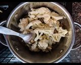 A picture of step 2 of Cauliflower soup (Gobhi ka soup).