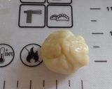 Foto langkah ke 5 dari resep Pia Renyah isi Kenari.