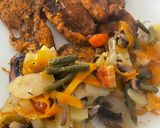 Foto del paso 8 de la receta Pollo al horno con verduras 🍗🍅