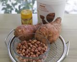 Foto langkah ke 1 dari resep Warm sweet potato puree with roasted peanut and black sesame (eat clean).