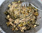 Foto del passaggio 6 della ricetta Nudles con verdure saltate e uova