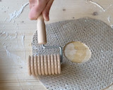 Foto del passaggio 4 della ricetta Pane svedese - knäckebröd