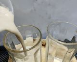A picture of step 4 of Banana fig smoothie.