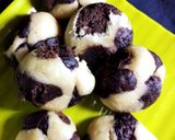 A picture of step 9 of Marble cookies.