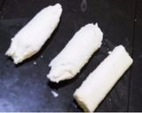 A picture of step 3 of Dahi ke shole.
