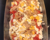 Foto del paso 7 de la receta: Ensalada de pimientos asados, cebolla, huevo cocido y atún