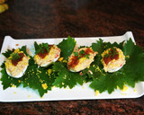 Foto del paso 9 de la receta: Huevos rellenos con caballa, pimiento asado y perlas de soja