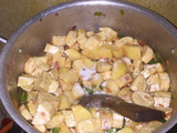 Matoke with njahi