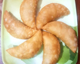 गुजिया (Gujiya recipe in Hindi) रेसिपी चरण 7 फोटो