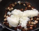 รูปขั้นตอนการทำที่ 6 ของ ข้าวผัดหมูแดง