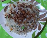 Foto langkah ke 5 dari resep Bihun Goreng Simpel.