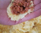 Foto del paso 5 de la receta: Bolas de patatas rellenas de carne