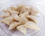 A picture of step 2 of Aloo Samosa.