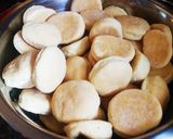 Foto del paso 5 de la receta: ¡Bizcochitos con 2 ingredientes!