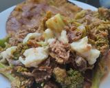 Foto del paso 5 de la receta: Brócoli con carne desmechada en salsa de tomate🥦🍅🥩🍚🍱🍛