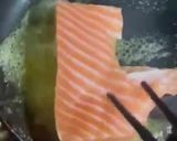 Hình bước làm 2 của món Cơm Trộn Cá Hồi Rong Biển 🍣