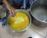 Foto langkah ke 2 dari resep Puding mangga.