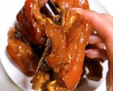 Hình bước làm 6 của món Chân giò kho kiểu Trung Quốc