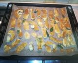 Foto del passaggio 3 della ricetta Bucce di patate al forno