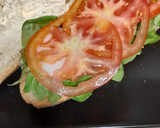 Foto del paso 7 de la receta: Bocadillo vegetal con salmón y queso de cabra