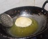 A picture of step 3 of Namkeen Poori.