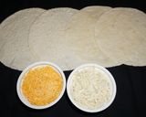 Foto del paso 1 de la receta: Quesadillas con salpicón de albacora