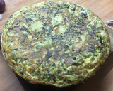 Foto del paso 4 de la receta: Tortilla de espinaca y patata