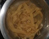 A picture of step 3 of Pasta at home.