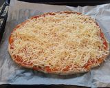 Foto del paso 4 de la receta: Pizza de semillas con pollo y salmón ahumado