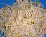 Foto langkah ke 2 dari resep Toge ikan asin.