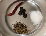 A picture of step 1 of Tomato chutney.