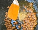 A picture of step 2 of Samosa Modak.