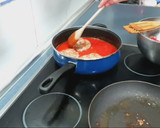Foto del paso 3 de la receta: Filetes rusos en salsa de tomate
