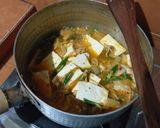 Foto langkah ke 6 dari resep Kimchi Jjigae.