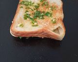 கார்லிக் சீஸ் சான்விச் (Garlic Cheese Sandwich Recipe in Tamil) ரெசிபி ஸ்டேப் 2 புகைப்படம்