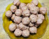 Foto langkah ke 1 dari resep Bistik Bola-Bola Daging - Bistik Jawa.