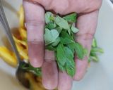 A picture of step 4 of Mango salad..