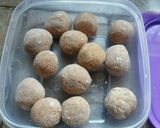 Foto del paso 8 de la receta: Albóndigas con tuco y polenta(o con lo que quieras acompañarlas)