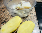 Foto del paso 1 de la receta: Croquetas de bacalao y patata de Lola 🐟 🥔 🇪🇸