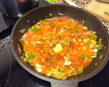 Foto del paso 2 de la receta: Pasta (espaguetis) con sofrito casero