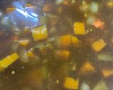 Foto del paso 3 de la receta: Sopa crema de calabaza y hongos de pino