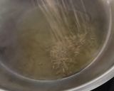 A picture of step 2 of Boiled fried rice.