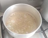 A picture of step 2 of Neapolitan Edam Cheese Flan.