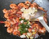 Foto langkah ke 6 dari resep Udang Goreng Mentega.