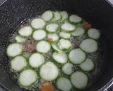Foto langkah ke 3 dari resep Sup oyong Tahu wortel.