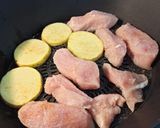 Foto del paso 2 de la receta Solomillo de cerdo 🐷 en salsa, con verduras al vapor 🥔🧄
