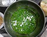 A picture of step 2 of Dal khichdi.