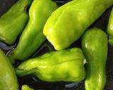 A picture of step 1 of Fry green chillies.